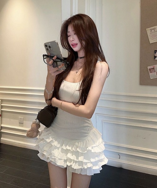 Bibiy. IRIS RUFFLE TOP フリルタンクトップ　ワンピース ワンピース ノースリーブワンピース フリルワンピース フレア