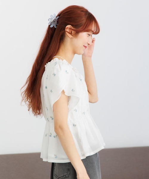 美品♪ルルウィルビー 半袖ブラウス エンブロイダリー 刺繍 2 qa3 10%OFF】twinkle embroidery blouse～ﾄｩｲﾝｸﾙｴﾝﾌﾞﾛｲﾀﾞﾘｰﾌﾞﾗｳｽ