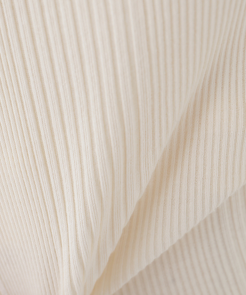 IENA（イエナ）の「HAKUJI/ハクジ RANDOM RIB OPEN BACK CAMI キャミソール H232507（キャミソール・レディース・アイボリー/ブラック系その他・FREE）」の12枚目の写真