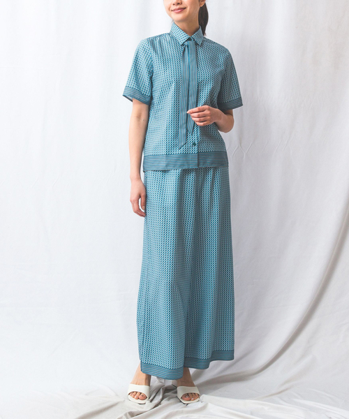 NARACAMICIE(ナラカミーチェ)の「【NARACAMICIE】【セットアップ対応】幾何柄ボウタイ半袖ブラウス(シャツ/ブラウス・レディース・グレー/グリーン・XXL/XL/M/S/L)」の13枚目の写真