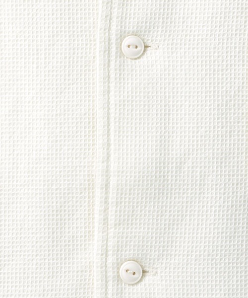 BAYFLOW（ベイフロー）の「[さらっと羽織れる]ワッフル半袖シャツ（シャツ/ブラウス・メンズ・ネイビー/ブルー/オフホワイト・MEDIUM/LARGE）」の12枚目の写真