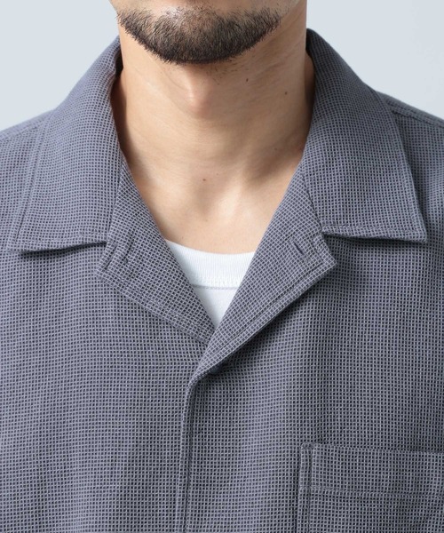 BAYFLOW（ベイフロー）の「[さらっと羽織れる]ワッフル半袖シャツ（シャツ/ブラウス・メンズ・ネイビー/ブルー/オフホワイト・MEDIUM/LARGE）」の20枚目の写真