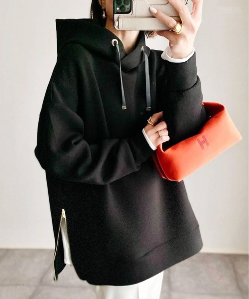 STYLEDOOR（スタイルドア）の「【サイズ展開あり】サイドジップダンボールニットフーディー（パーカー・レディース・サックスブルー/ライトベージュ/ブラック・S/3L/LL/L/M）」の4枚目の写真
