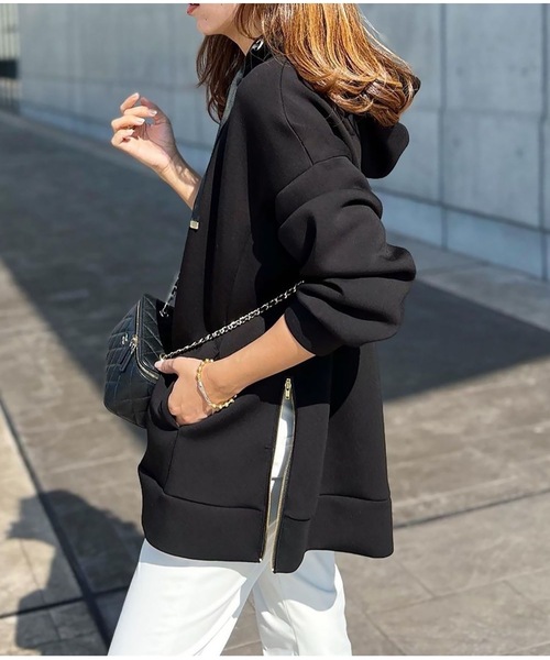 STYLEDOOR（スタイルドア）の「【サイズ展開あり】サイドジップダンボールニットフーディー（パーカー・レディース・サックスブルー/ライトベージュ/ブラック・S/3L/LL/L/M）」の11枚目の写真