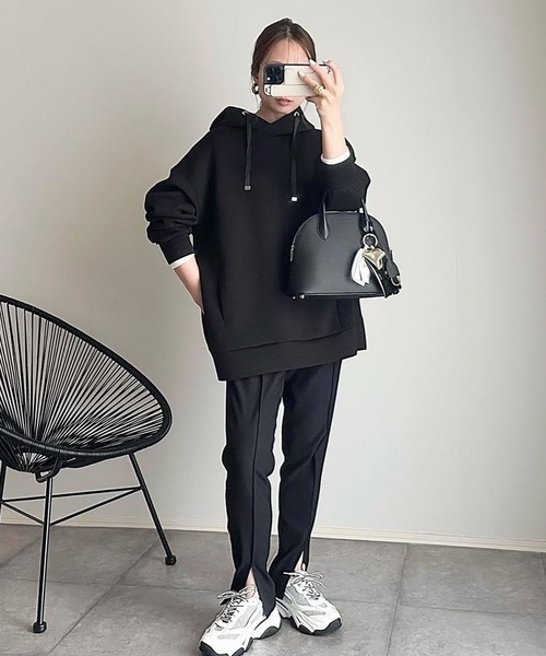 STYLEDOOR（スタイルドア）の「【サイズ展開あり】サイドジップダンボールニットフーディー（パーカー・レディース・サックスブルー/ライトベージュ/ブラック・S/3L/LL/L/M）」の6枚目の写真