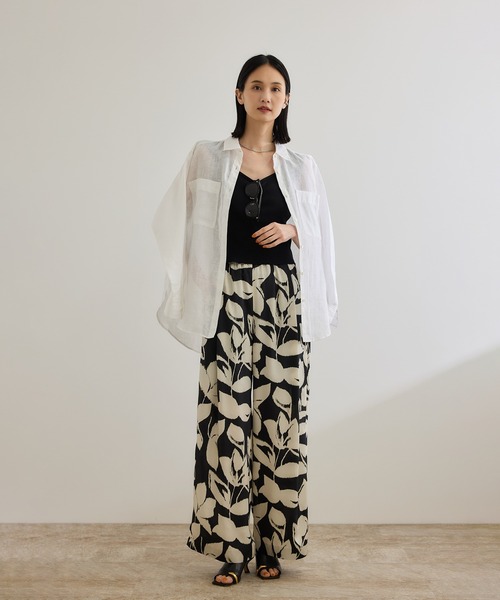 ROPE'（ロペ）の「DEVEAUXジオメトリックフラワーイージーワイドパンツ（その他パンツ・レディース・ブラック/オレンジ・38/36）」の18枚目の写真