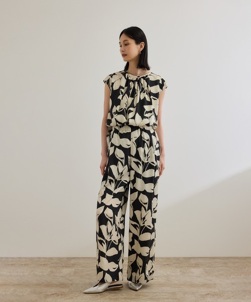 セール】DEVEAUXジオメトリックフラワーイージーワイドパンツ（その他