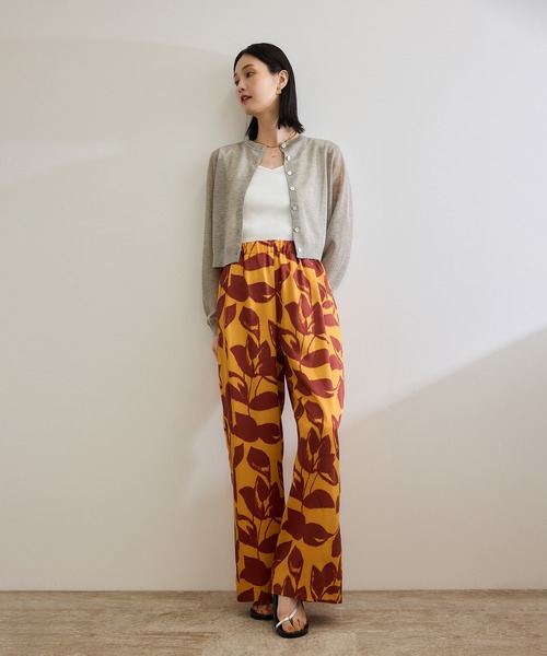 ROPE'（ロペ）の「DEVEAUXジオメトリックフラワーイージーワイドパンツ（その他パンツ・レディース・ブラック/オレンジ・38/36）」の22枚目の写真