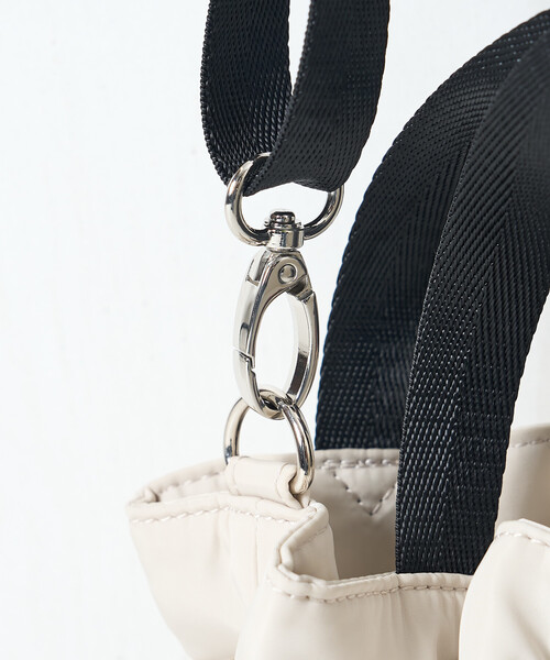 FREAK'S STORE（フリークスストア）の「OUTDOOR PRODUCTS × FREAK'S STORE/アウトドアプロダクツ 別注 2WAY コンチョ 持ち手付き巾着バッグ/ショルダーバッグ（ショルダーバッグ・レディース・ブラック/ブラウン/ナチュラル・ONE SIZE）」の20枚目の写真