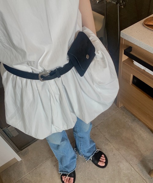 ISOOK（アイスー）の「スエードポーチベルト(kiharu select) / ウエストポーチ 細ベルト ミニバッグ 合皮 合成皮革 ブラウン ブラック 茶 黒（ベルト・レディース・ブラック/ブラウン・FREE）」の10枚目の写真