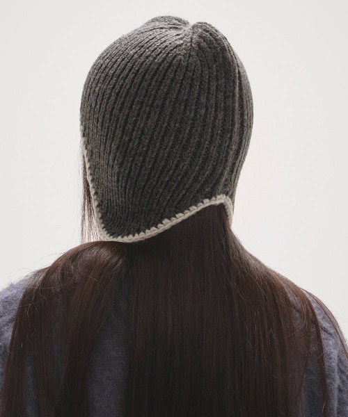 TODAYFUL（トゥデイフル）の「TODAYFUL　Ear Flap Knitcap イヤーフラップニットキャップ/12521037（ニットキャップ/ビーニー・レディース・チャコールグレー/ブラウン・ONE SIZE）」の5枚目の写真