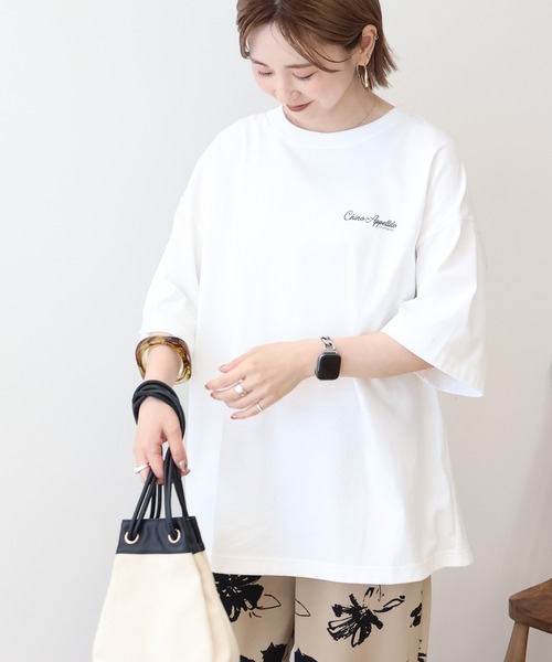 AMERICAN HOLIC(アメリカンホリック)の「ワントーンロゴプリントTシャツ(Tシャツ/カットソー・レディース・アイボリー/ブラック/オフホワイト・FREE)」の2枚目の写真