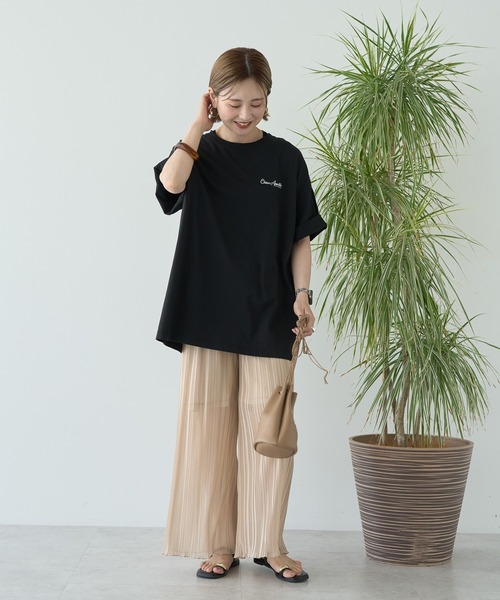 AMERICAN HOLIC(アメリカンホリック)の「ワントーンロゴプリントTシャツ(Tシャツ/カットソー・レディース・アイボリー/ブラック/オフホワイト・FREE)」の8枚目の写真