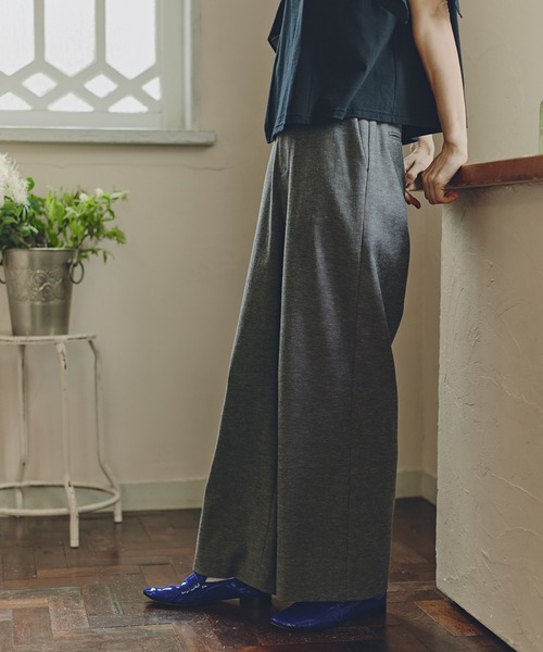 human woman（ヒューマンウーマン）の「◆【3サイズ展開】シェルタリングドライオックス（その他パンツ・レディース・チャコールグレー/ブラック/ベージュ・SMALL/MEDIUM/LARGE）」の3枚目の写真