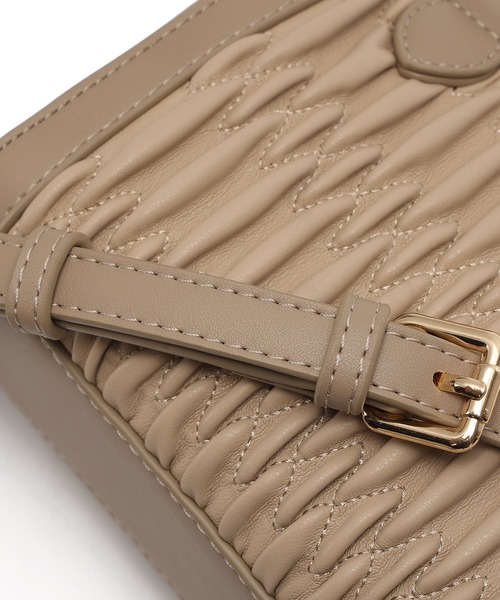 dazzlin（ダズリン）の「【dazzlin/ダズリン】リボンチャーム付 ギャザーシャーリングミニボストンバッグ（ボストンバッグ・レディース・ブラック/ベージュ/アイボリー・FREE）」の20枚目の写真