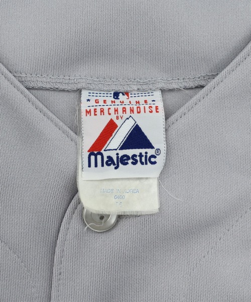 NBA/NFL/NHL/MLB（エヌビーエーエヌエフエルエヌエイチエルエムエルビー）の「【USED】Y2K Majestic “New York Yankees” ゲームシャツ（シャツ/ブラウス・メンズ・グレー・MEDIUM）」の6枚目の写真