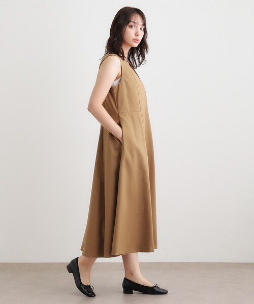LAURA ASHLEY(ローラアシュレイ)の「【ツイルストレッチ/洗える】Vネックフレアジャンスカ(ワンピース・レディース・ブラウン系その他2/ネイビー・38)」の5枚目の写真