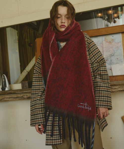 Unitage(ユニテージ)の「ロゴ刺繍配色ボリュームマフラー(マフラー・レディース・グレー/パープル/レッド/ピンク/ブラウン・FREE)」の19枚目の写真