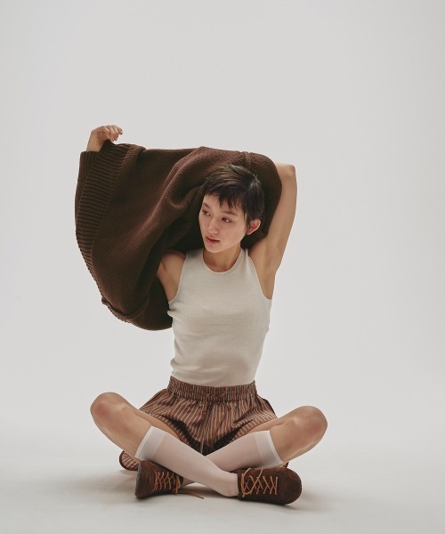 TODAYFUL（トゥデイフル）の「Roundhem Knit Tanktop（タンクトップ・レディース・キナリ/グレー/ダークブラウン・FREE）」の2枚目の写真