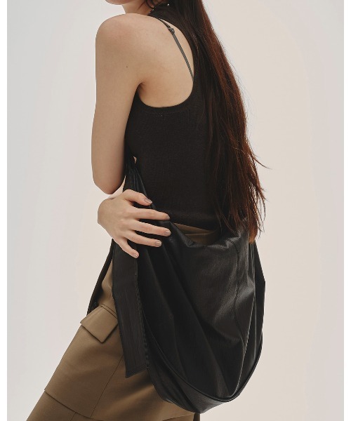 TODAYFUL（トゥデイフル）の「Roundhem Knit Tanktop（タンクトップ・レディース・キナリ/グレー/ダークブラウン・FREE）」の6枚目の写真