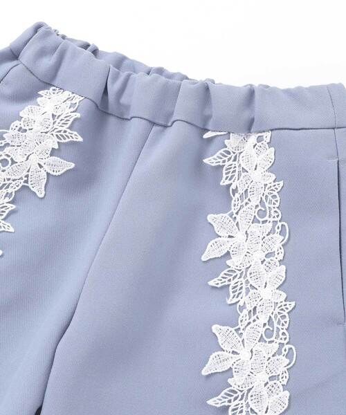 BeBe Petits Pois Vert(ベベプチポワヴェール)の「【お揃い】花レースキュロットパンツ(100~150cm)(その他パンツ・キッズ・ブラック/ブルー・100cm/110cm/130cm/120cm/140cm/150cm)」の12枚目の写真