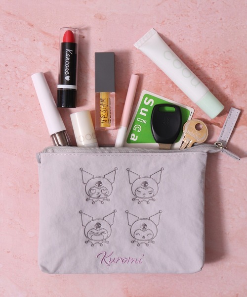 セール】(ACT)【sanrio】フェイス 刺繍 ナイロン 3ポケット ポーチ