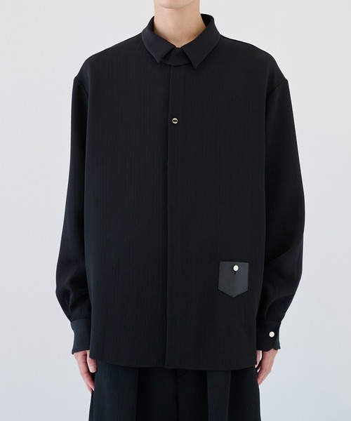 CULLNI（クルニ）の「【CULLNI】別注 Minimal Pocket L/S PLEATS SHIRTS（シャツ/ブラウス・メンズ・ブラウン/ブラック/ダークグレー・1/2）」の7枚目の写真
