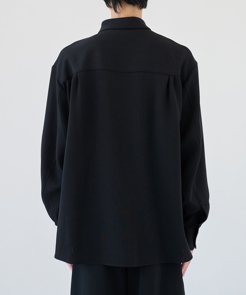 CULLNI（クルニ）の「【CULLNI】別注 Minimal Pocket L/S PLEATS SHIRTS（シャツ/ブラウス・メンズ・ブラウン/ブラック/ダークグレー・1/2）」の9枚目の写真