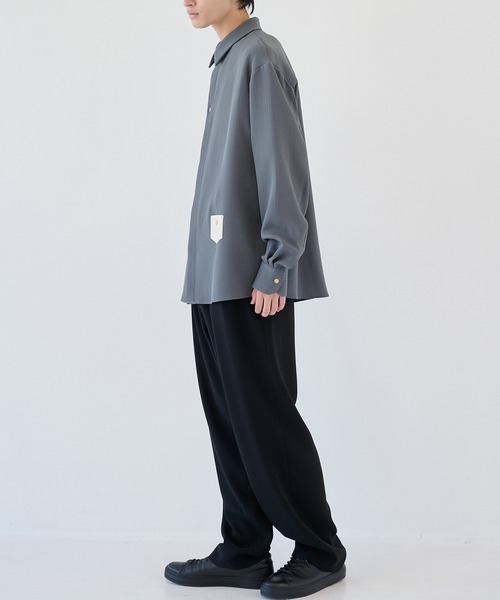 CULLNI（クルニ）の「【CULLNI】別注 Minimal Pocket L/S PLEATS SHIRTS（シャツ/ブラウス・メンズ・ブラウン/ブラック/ダークグレー・1/2）」の12枚目の写真