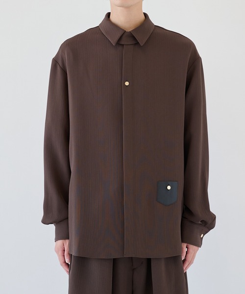 CULLNI（クルニ）の「【CULLNI】別注 Minimal Pocket L/S PLEATS SHIRTS（シャツ/ブラウス・メンズ・ブラウン/ブラック/ダークグレー・1/2）」の21枚目の写真