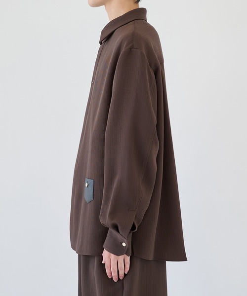 CULLNI（クルニ）の「【CULLNI】別注 Minimal Pocket L/S PLEATS SHIRTS（シャツ/ブラウス・メンズ・ブラウン/ブラック/ダークグレー・1/2）」の22枚目の写真