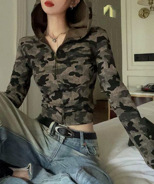 VIBGYOR(ヴィブジョー)の「カモフラ柄フィットフードトップス/Y2K韓国ストリート ショート(CZ)(パーカー・レディース・カモフラージュ・MEDIUM/LARGE)」の4枚目の写真