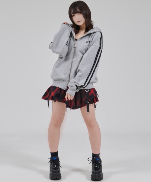 OY（オーワイ）の「『OY/オーワイ』LACE DOLLY HOODIE ZIP UP/レースオードリージップアップパーカー（パーカー・レディース・ブラック/グレー・M/L）」の15枚目の写真