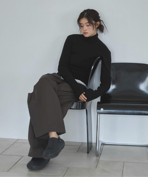 feepur（フェピュール）の「【ハンドウォッシャブル】ベーシックハイネックニット（ニット/セーター・レディース・アイボリー/ブラック/杢グレー/ブラウン・MEDIUM）」の19枚目の写真