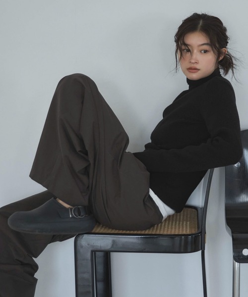 feepur（フェピュール）の「【ハンドウォッシャブル】ベーシックハイネックニット（ニット/セーター・レディース・アイボリー/ブラック/杢グレー/ブラウン・MEDIUM）」の22枚目の写真