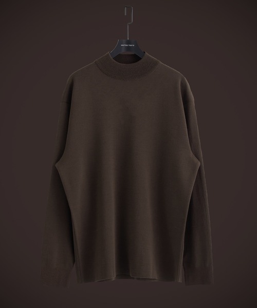 UNITED TOKYO（ユナイテッドトウキョウ）の「【残りわずか】18Gウールミラノリブモックネックニット　｜毛玉防止｜ウール100％｜ウォッシャブル｜ロングシーズン｜コート｜インナー｜ハイネック｜ウールニット（ニット/セーター・メンズ・モカ/オフホワイト/ブラック/ライトグレー/ダークブラウン・1/2/3）」の5枚目の写真