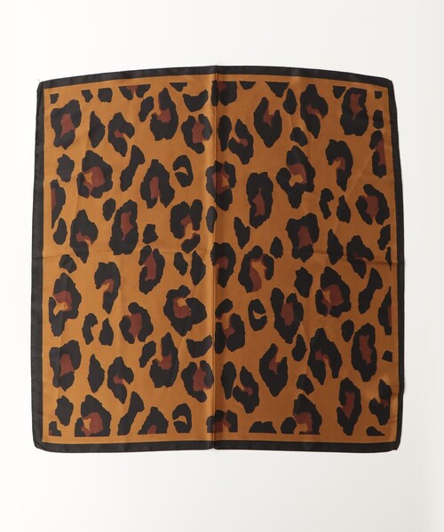 fredy emue（フレディエミュ）の「縁取りプリントスカーフ（バンダナ/スカーフ・レディース・ブルー系その他7/ホワイト系その他5/ブラウン系その他・FREE）」の7枚目の写真