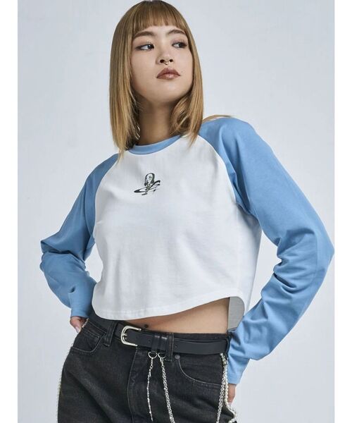 EMODA（エモダ）の「【野性爆弾 くっきー！× EMODA】RAGLAN LT（Tシャツ/カットソー・レディース・グレー/ブルー・SMALL/MEDIUM）」の7枚目の写真