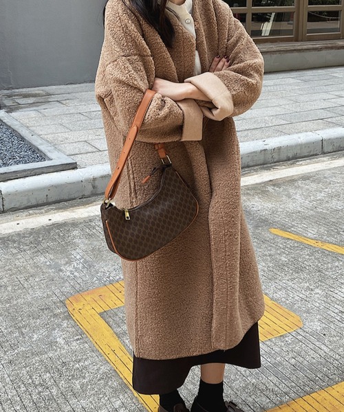 FREE STYLISTS(フリー スタイリスト)の「YUGA_YGMC Boa material collarless mid-length coat(モッズコート・レディース・ブラウン/ベージュ・FREE)」の21枚目の写真