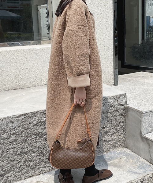 FREE STYLISTS(フリー スタイリスト)の「YUGA_YGMC Boa material collarless mid-length coat(モッズコート・レディース・ブラウン/ベージュ・FREE)」の19枚目の写真