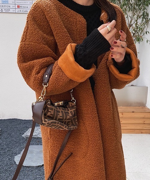 FREE STYLISTS(フリー スタイリスト)の「YUGA_YGMC Boa material collarless mid-length coat(モッズコート・レディース・ブラウン/ベージュ・FREE)」の13枚目の写真