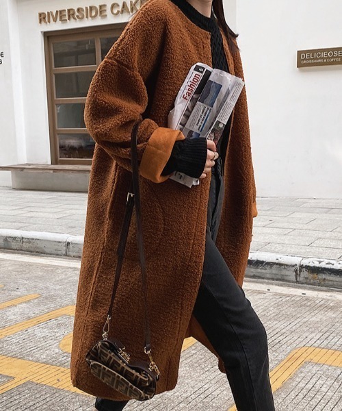 FREE STYLISTS(フリー スタイリスト)の「YUGA_YGMC Boa material collarless mid-length coat(モッズコート・レディース・ブラウン/ベージュ・FREE)」の9枚目の写真