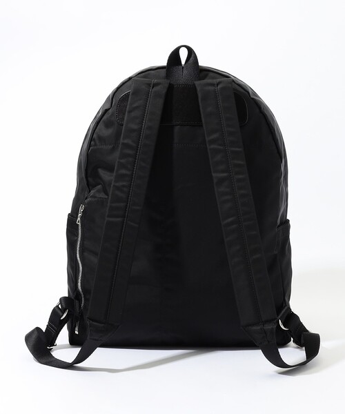 amiacalva（アミアカルヴァ）の「【別注】AMIACALVA LIMONTAナイロン バッグパック（バックパック/リュック・メンズ・カーキブラウン/ブラック・FREE）」の5枚目の写真
