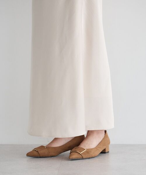 YECCA VECCA(イェッカヴェッカ)の「サテンフレアスカート(スカート・レディース・ブラウン/ブルー系その他7/アイボリー・FREE)」の22枚目の写真