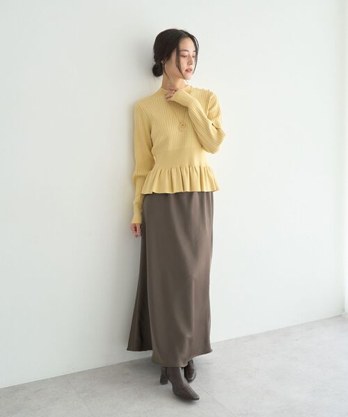 YECCA VECCA(イェッカヴェッカ)の「サテンフレアスカート(スカート・レディース・ブラウン/ブルー系その他7/アイボリー・FREE)」の6枚目の写真