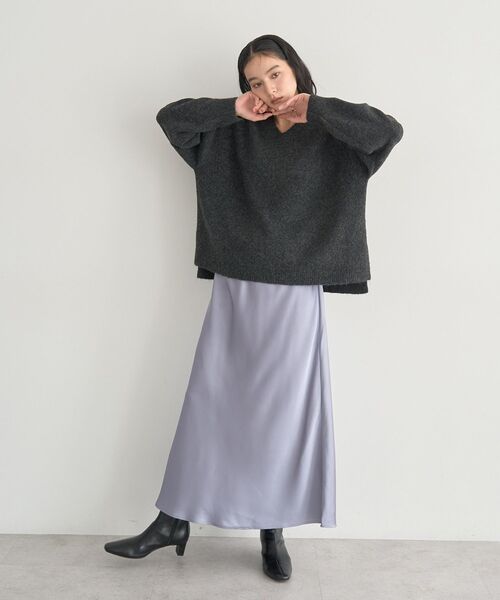 YECCA VECCA(イェッカヴェッカ)の「サテンフレアスカート(スカート・レディース・ブラウン/ブルー系その他7/アイボリー・FREE)」の1枚目の写真