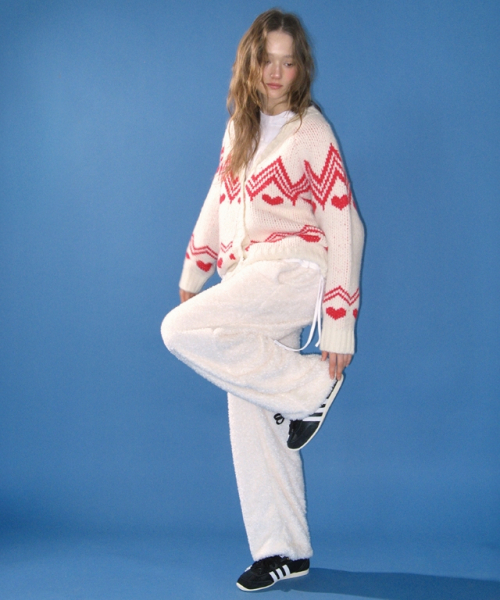 RONRON(ロンロン)の「FLEECE LACE DETAIL TRAINING PANTS IVORY(スウェットパンツ・レディース・その他・FREE)」の5枚目の写真
