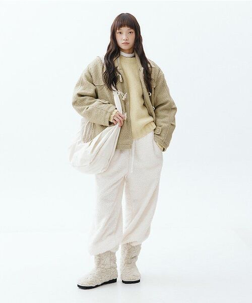RONRON(ロンロン)の「FLEECE LACE DETAIL TRAINING PANTS IVORY(スウェットパンツ・レディース・その他・FREE)」の6枚目の写真