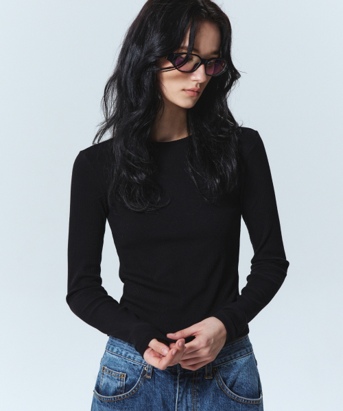 NICK&NICOLE(ニックアンドニコール)の「RIBBED SEMI CROP ROUND TOP_BLACK(Tシャツ/カットソー・レディース・その他・MEDIUM/LARGE)」の2枚目の写真