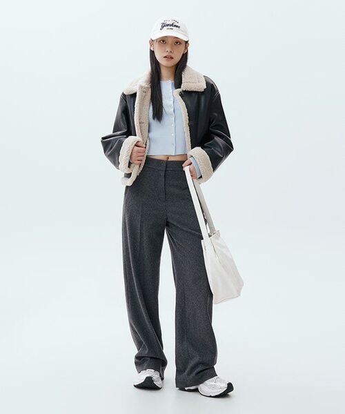 MUSINSA STANDARD WOMAN（ムシンサスタンダードウーマン）の「ウィメンズ シンセティックレザー シアリングジャケット [ブラック]（ムートンコート・レディース・その他・SMALL/MEDIUM）」の15枚目の写真